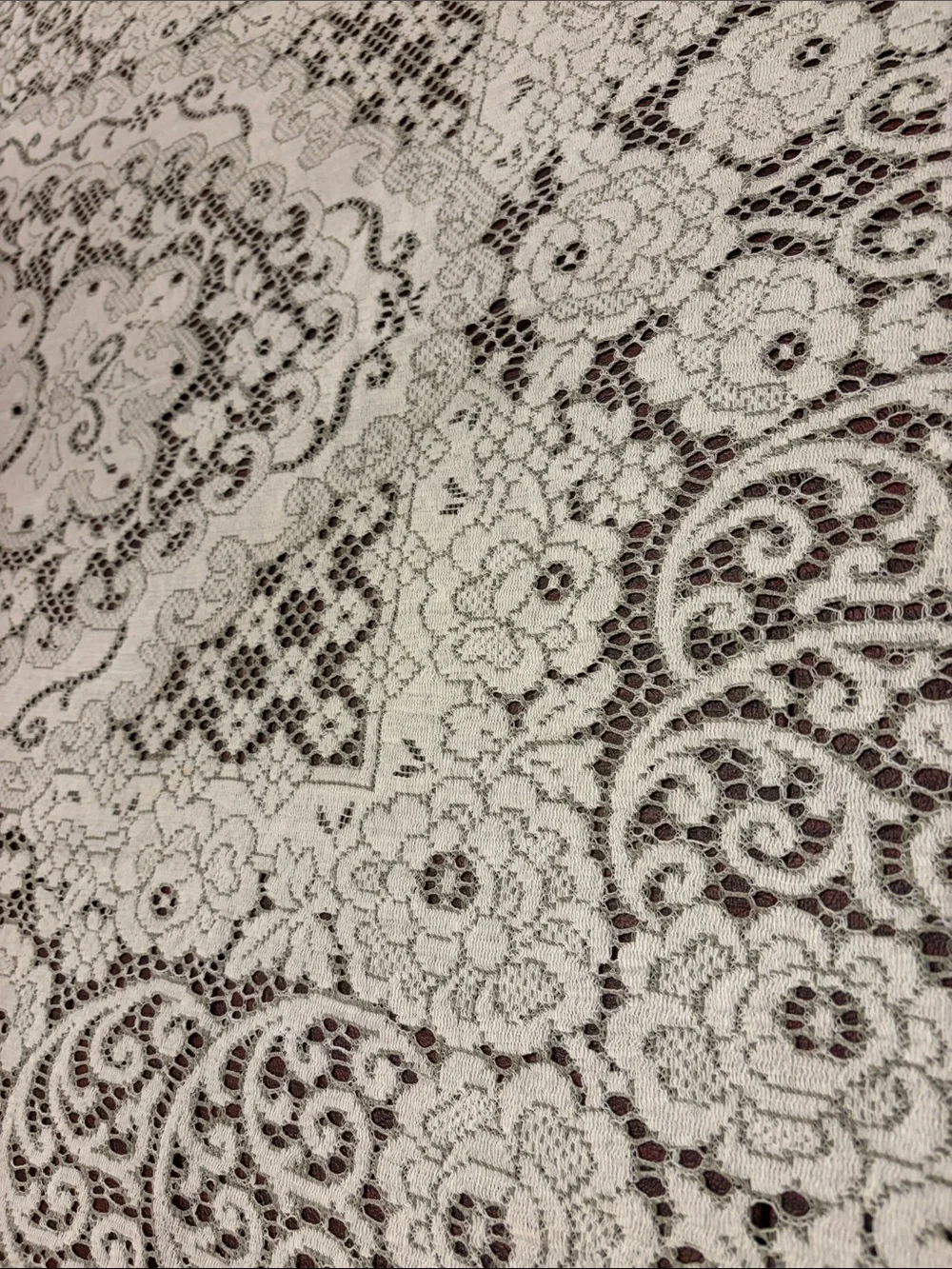 Classic Cream Lace Tablecloth - Elegant Home Dining Table Linen